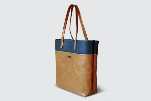 Autumn leaher tote_03.jpg